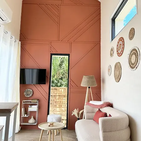 Holiday home La Maisonnette De Tom Caumont-sur-Durance